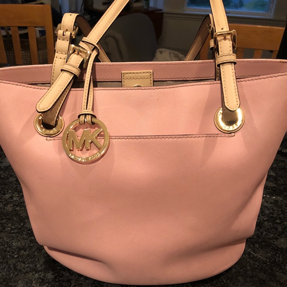 PINK MICHAEL KORS BAG